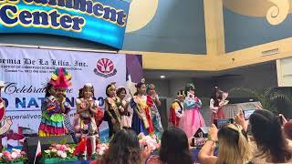 Hello to the children of the world- Academia De La Lilia