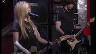 Avril Lavigne live in Ellen Degeneres He Wasn t 2005