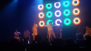 UP10TION (업텐션) - Catch Me! (여기여기 붙어라) - Live in Chicago /2018.06.17