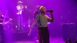 "Come On Eileen" (Dexys en concert à Paris le 16/10/2023)