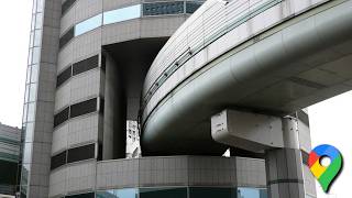 The Highway that Runs Through a Skyscraper