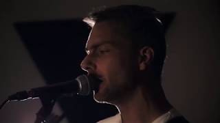 Ben Leven - Far Away (live in the studio)
