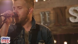 Brandon Ray Performs "Small Talking" | Unsigned
