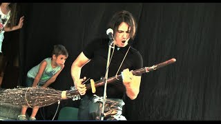 Danny Rockabilly is playing on Broomstick Guitar (Live Mix)