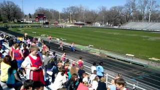 Sarah wins her heat in the 100 meter!