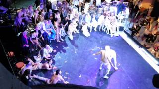 SARAH BOWDEN Dance - From 2:00 minutes.. kiss me kate - komische Oper - Berlin
