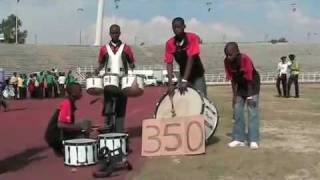 Field Band Foundation 350 Action