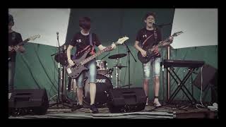 Сентябрь Stigmata Cover