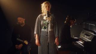 Fia - Gentle Heart, Healing Hand (Acoustic Live Session)