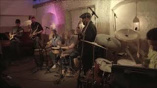 FRoOTs SaLaD & Richard Ọlátúndé Baker live @ Afrikana Jazz Bar - Follow Me To The Hills