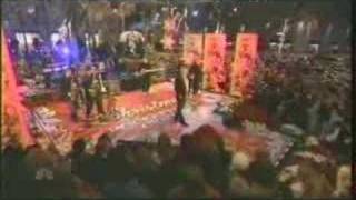 Taylor Hicks - LIVE at Rockefeller plaza - White Christmas