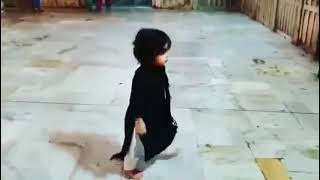 Kid doing ziyarat e Khwaja Garib nawaz during Muharram 💕