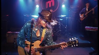 Mojo Alley performing Temptation (Charlene Thomas)
