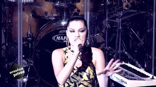 session privée jessie j domino