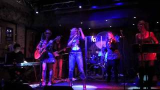 Michelle Murray LIVE at the Hard Rock Cafe - Nashville, TN "Love Me Like You Love Your Truck"