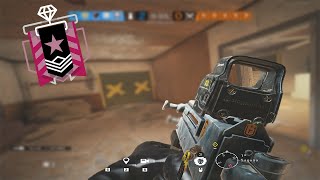 BEST SETTING & BEST CONSOLE PLAYER! RANKED FRAG MOVIE PS4 RAINBOW SIX SIEGE