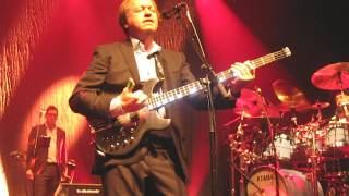 Level 42 - Micro Kid live at Paard van Troje 6-11-2016