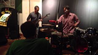 Caracas "Fairy Dust Mofo" (Live)