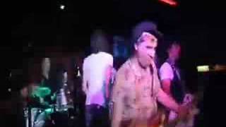 New York Dolls - Lookin' For A Kiss//live at Pieffe Factory