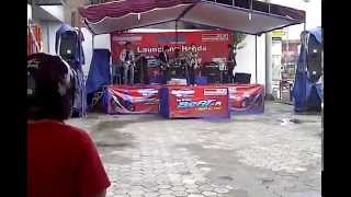 RXI 126 - " Lepaskan Diriku" live Honda Beat Launching