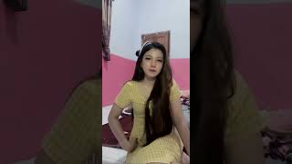 Live tiktok wanita rambut panjang emg terlihat lebih cantik 