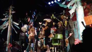 "Wild Things" Extended Trailer