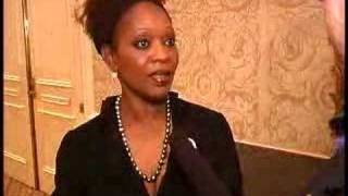 Actress Alfre Woodard Makes her Stand for Barack Obama