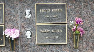 Actor Brian Keith Daisy Keith Graves Pierce Brothers Westwood Los Angeles California USA Dec 2021
