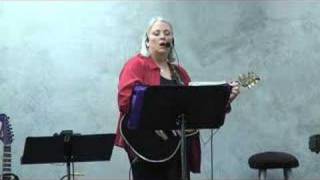 Sandy performing at Gift Day 2007