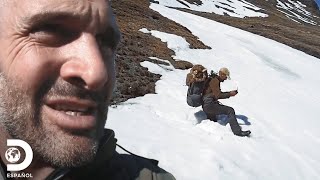 Ed Stafford cruza un lago congelado en Mongolia | Ed Stafford al extremo | Discovery en español