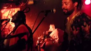 King Ayisoba @ Raymond Bar ~ Amour Kassos