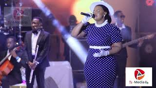 Gabie Ntaate _ Full performance Live in "Cheza For Yesu Concert" at Sheraton Hotel Kampala