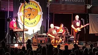 Fröbelin Palikat - Bussilaulu live 25.9.2022