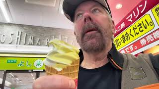 Snacking through Japan #japanesefood #streetfood 