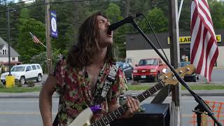 The Bonnets "You Hate Me And I Hate You" LIVE at Beagle Bash 5/27/17