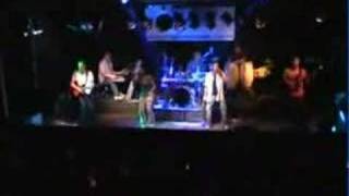 MOVE to the groove live 2005