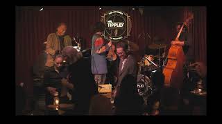 Richard Howell live at Mr Tipple's in San Francisco.