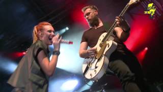 Red Lips "Czarne i białe" (live) w Trochę Kultury!