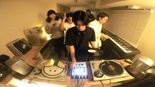 Minimal House Vinyl mix in a tiny apartment in Japan Vol.5 - by Itou
