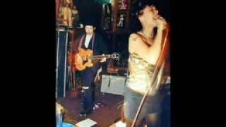 Bikini Kill "Tell Me So" Live @ Exit 99, Fargo, ND 09/21/91 (SBD-audio)