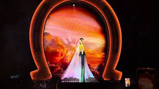 “Somewhere Over Laredo” (Live) Lainey Wilson@Orlando FL 11/8/25