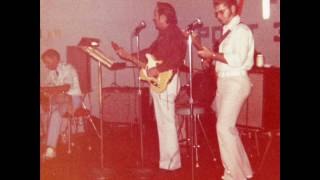 "Paul Jones"(Instrumental)  by Willie Richardson & Band 30