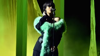 Rihanna - Love On The Brain (Live at Billboard Music Awards) 4K
