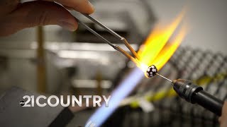 Glassmakers share same studio, with totally different styles