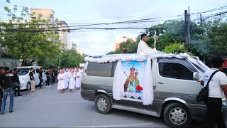 ဗေလန်ကန်နီကျန်းမာခြင်းမယ်တော်ပွဲနေ့ စီတန်းလှည့်လည်ခြင်း။
