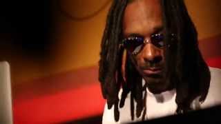 Snoop Dogg delar på hälften!