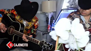 El Cajoncito - Fer Martinez Y Sus Cuates De Olancho (En Vivo)