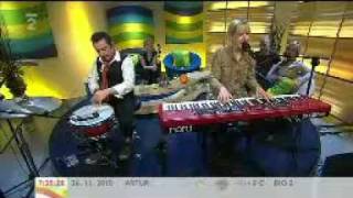 Donna Lewis Performing "Don't Ever" Live