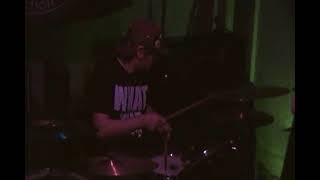 Flowersforpersephone live at Bellas Beatdown Bunker 7/5/25