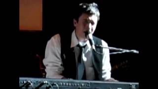 Fetus Tyler Joseph sings 'Your Guardian Angel' by The Red Jumpsuit Apparatus